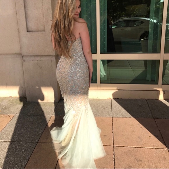mermaid prom dress - Picture 2 of 4